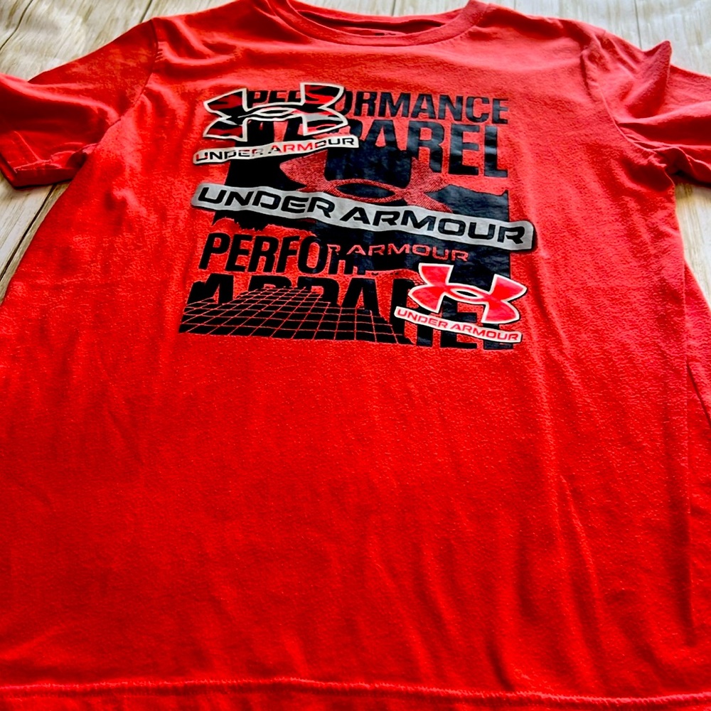 Under armor T-shirt kids size large